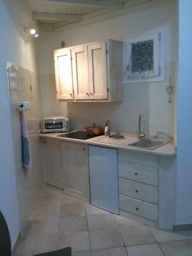 Elisea House Apartment Oria  Ngoại thất bức ảnh